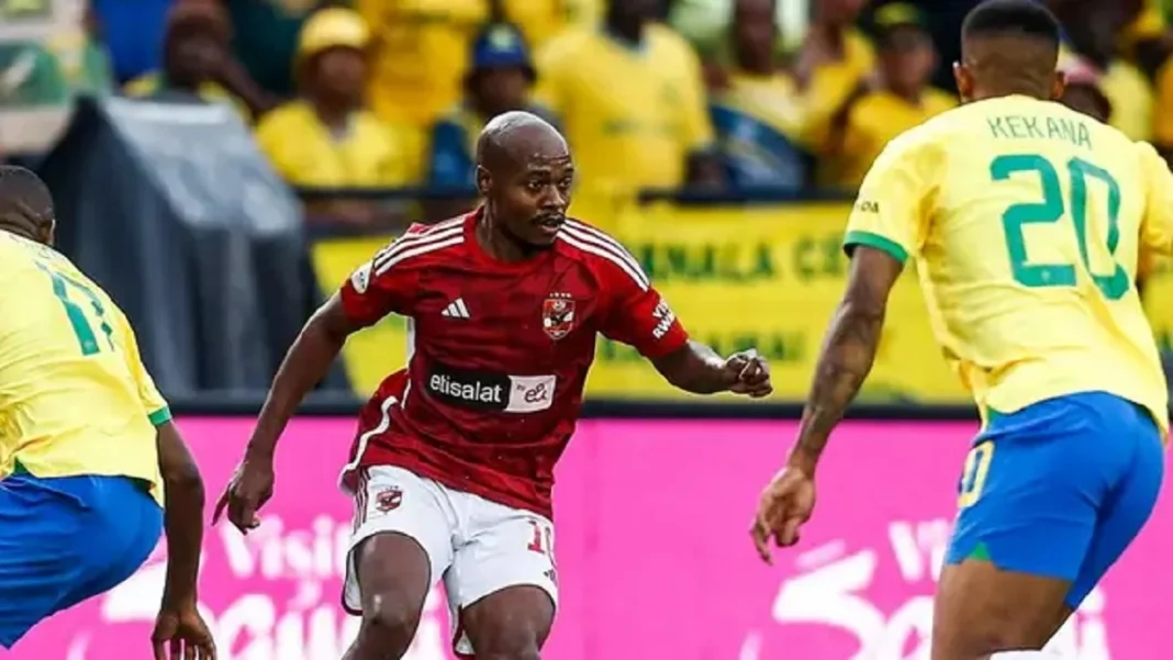 Des-joueurs-de-Mamelodi-Sundowns-et-Al-Ahly